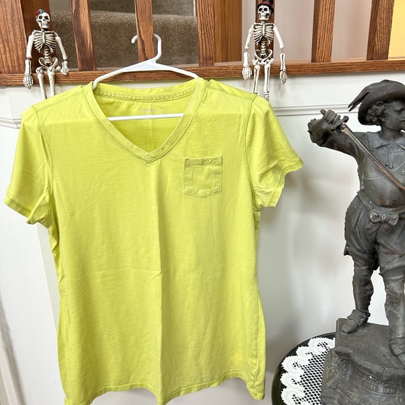 Women’s T-shirt by RuffHewn, light green, medium, lightweight fabric Good Cond!! - Picture 2 of 5